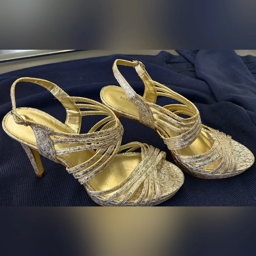 Papell Studio Gold Glitter Sling back 4.5
